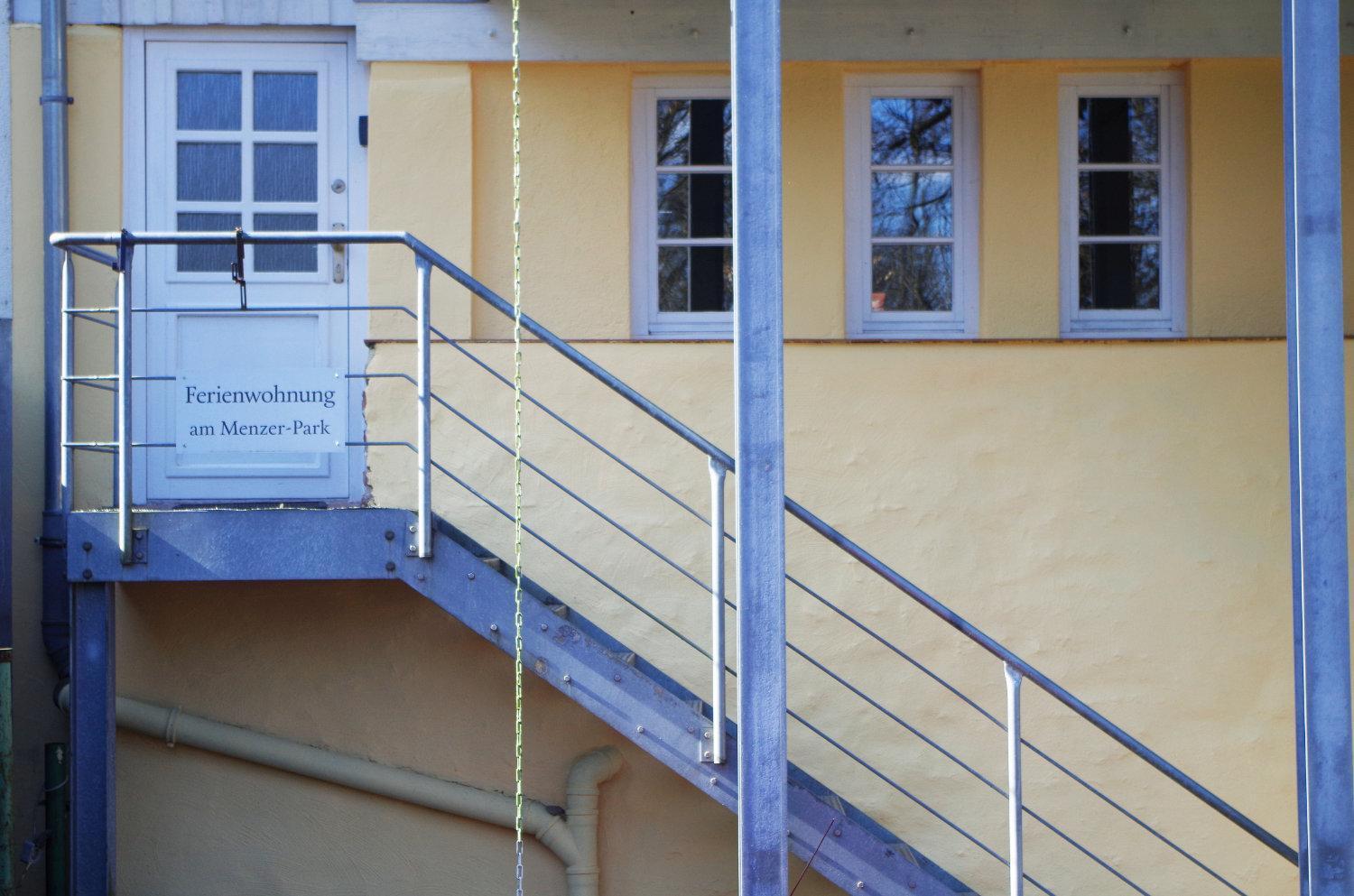 Ferien-Wohnung Am Menzer-Park เนคคาร์เกอมึนด์ ภายนอก รูปภาพ
